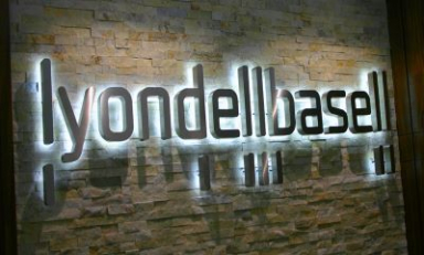 LyondellBasell Q2 earnings drops 20% to $1.64 billion due to weak demand in China and Europe