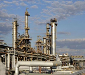Lukoil concludes agreement on sale of refinery, petchem complex in Italy