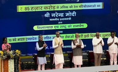 PM Modi lays foundation stone of Rs. 20,600 crore petrochemicals complex of Petronet LNG