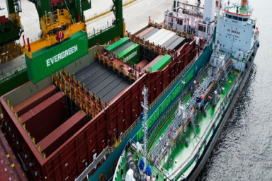 Singapore completes its first simultaneous methanol bunkering and cargo operation at Tuas Port