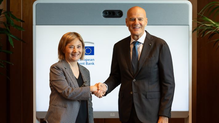 EIB and Eni sign 500 million finance agreement to convert Livorno refinery  into a biorefinery