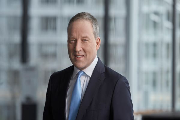 LANXESS extends contract with CEO Matthias Zachert