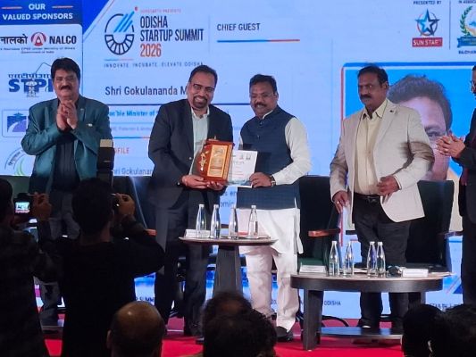HURL MD Siba Prasad Mohanty Named ‘Best MD of the Year’ at Odisha Startup Summit